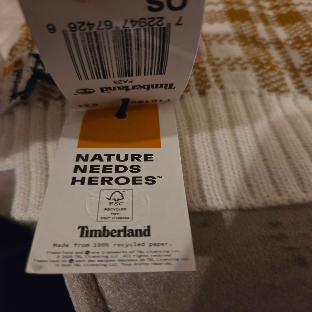 Timberland 100% Acrylic cream and brown plaid scarf - Picture 11 of 12